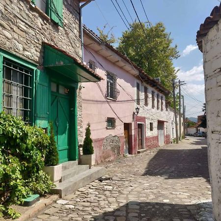 Private Apartment Elbasan Historic Center 外观 照片