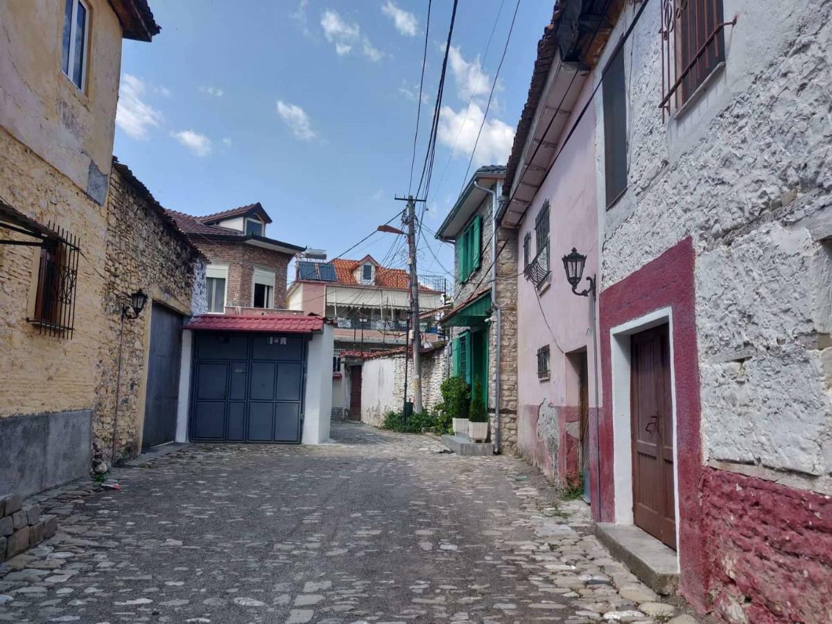 Private Apartment Elbasan Historic Center 外观 照片