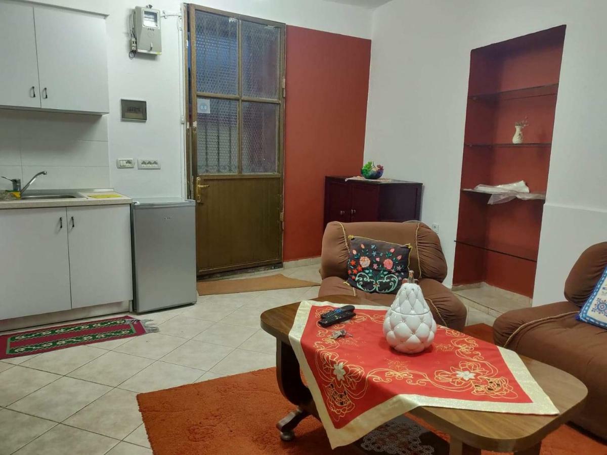 Private Apartment Elbasan Historic Center 外观 照片